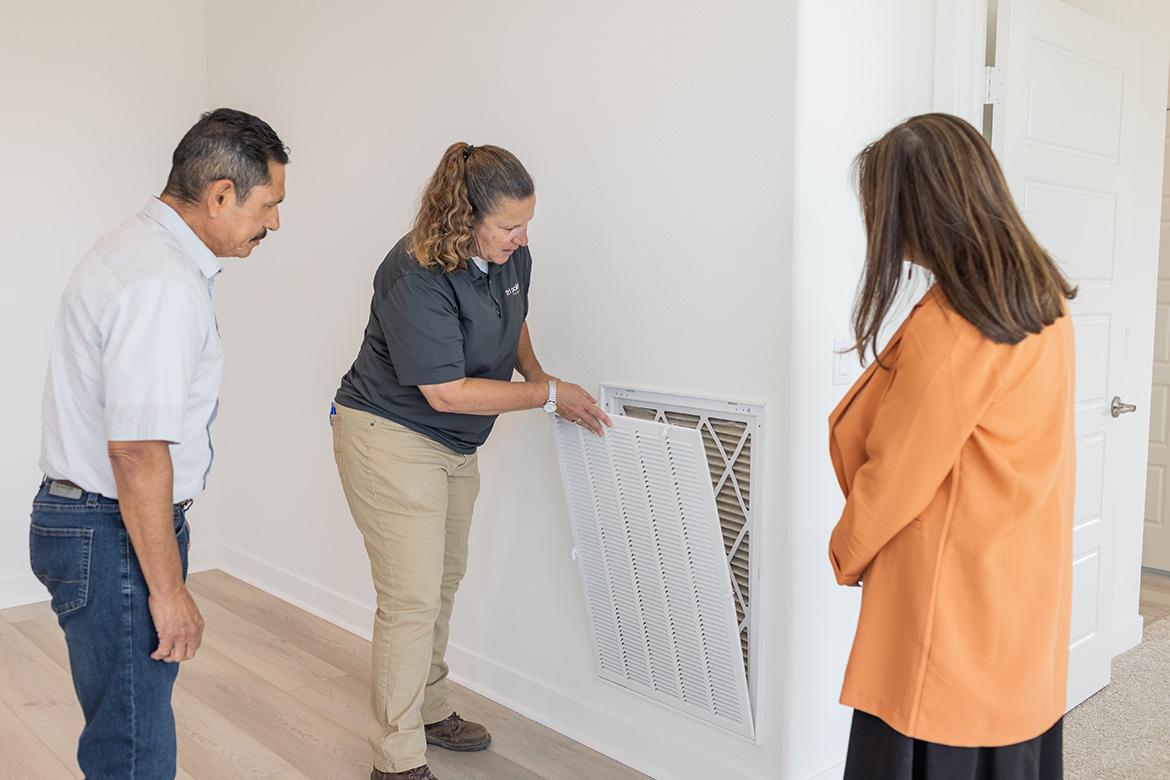 Family replacing vent cover