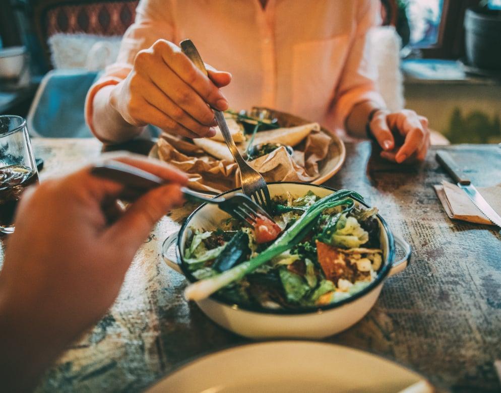 Arobrstone_Bothell_Dining_Washington_Tri_Pointe_Homes