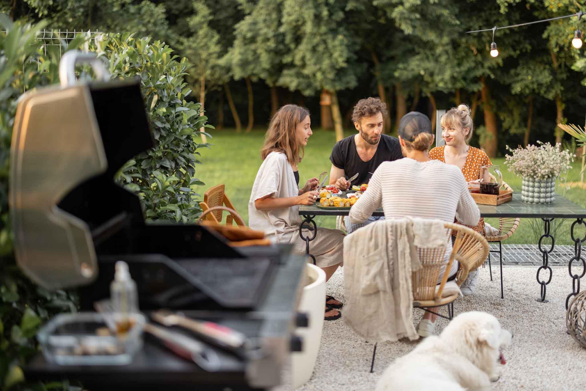 Backyard-Couples-BBQ